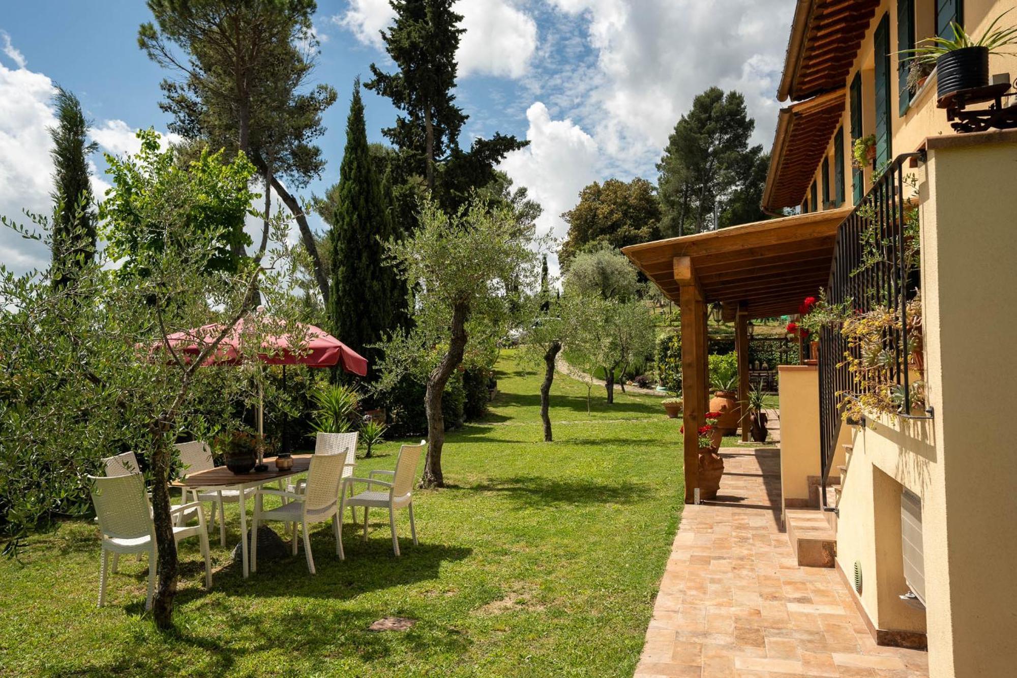Holiday House Cuordinatura Leilighet Montopoli in Val dʼArno Eksteriør bilde